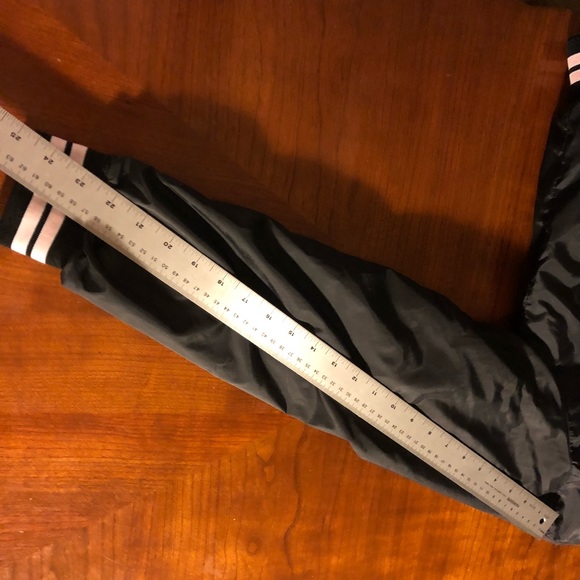 Full Tilt black pink trim bomber jacket size m - Picture 7 of 8